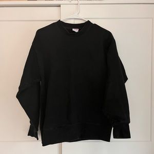 Aritzia TNA crewneck